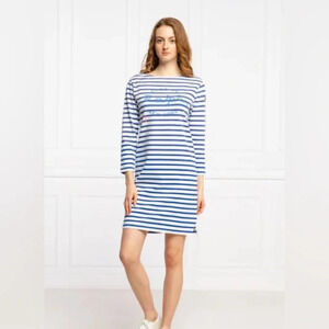 Polo Ralph Lauren classic boatneck navy & cream stripe dress. Cute side vents!